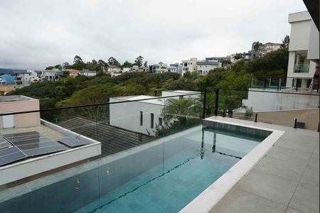Casa de condomínio para alugar com 200m², 3 quartos e 4 vagas Casa de condomínio para alugar com 200m², 3 quartos e 4 vagasPiscina