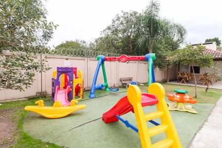 Apartamento para alugar com 48m², 2 quartos e 1 vaga Apartamento para alugar com 48m², 2 quartos e 1 vagaÁrea comum - Playground