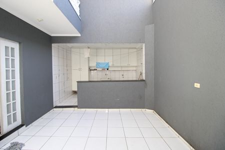 Casa à venda com 160m², 3 quartos e 4 vagasÁrea de Serviço