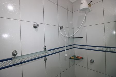 Casa à venda com 160m², 3 quartos e 4 vagasQuarto 1 - Banheiro