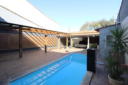 Casa à venda com 160m², 3 quartos e 4 vagasÁrea Comum