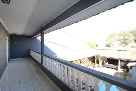 Casa à venda com 160m², 3 quartos e 4 vagasQuarto 1 - Varanda