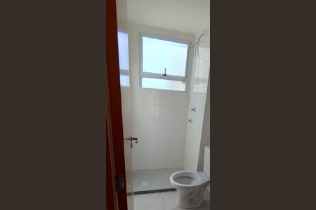 Banheiro 1 de apartamento para alugar com 2 quartos, 39m² em Vila Nova Alianca, Jacareí