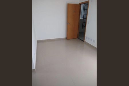 Apartamento para alugar com 39m², 2 quartos e 1 vagaQuarto