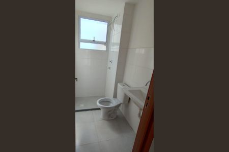 Banheiro 1 de apartamento para alugar com 2 quartos, 39m² em Vila Nova Alianca, Jacareí