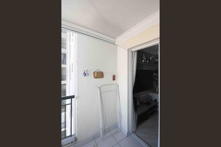 Apartamento à venda com 62m², 2 quartos e 2 vagas Apartamento à venda com 62m², 2 quartos e 2 vagasVaranda