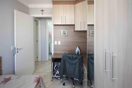 Apartamento à venda com 62m², 2 quartos e 2 vagas Apartamento à venda com 62m², 2 quartos e 2 vagasQuarto