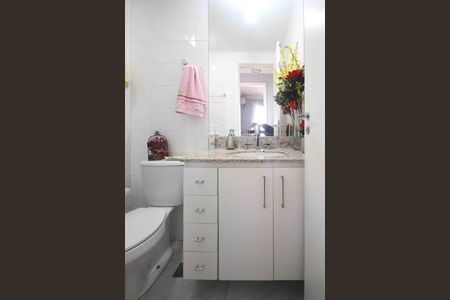 Apartamento à venda com 62m², 2 quartos e 2 vagas Apartamento à venda com 62m², 2 quartos e 2 vagasBanheiro Social