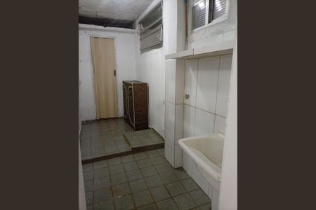 Área de Serviço de casa para alugar com 2 quartos, 55m² em Fátima, Niterói