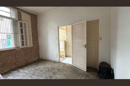 Casa à venda com 3 quartos, 100m² em Vila Claudia, São Paulo