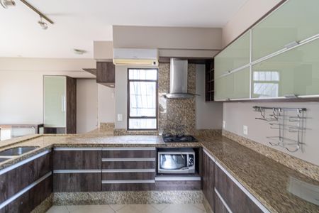 Apartamento para alugar com 160m², 3 quartos e 2 vagas Apartamento para alugar com 160m², 3 quartos e 2 vagasCozinha