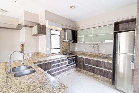Apartamento para alugar com 160m², 3 quartos e 2 vagas Apartamento para alugar com 160m², 3 quartos e 2 vagasCozinha