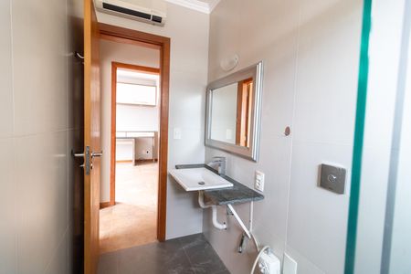 Apartamento para alugar com 160m², 3 quartos e 2 vagas Apartamento para alugar com 160m², 3 quartos e 2 vagasBanheiro