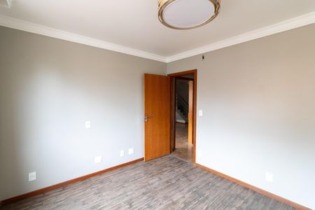 Apartamento para alugar com 160m², 3 quartos e 2 vagas Apartamento para alugar com 160m², 3 quartos e 2 vagasQuarto 2