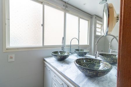 Apartamento para alugar com 160m², 3 quartos e 2 vagas Apartamento para alugar com 160m², 3 quartos e 2 vagasBanheiro da Suíte