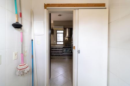 Apartamento para alugar com 160m², 3 quartos e 2 vagas Apartamento para alugar com 160m², 3 quartos e 2 vagasÁrea de Serviço