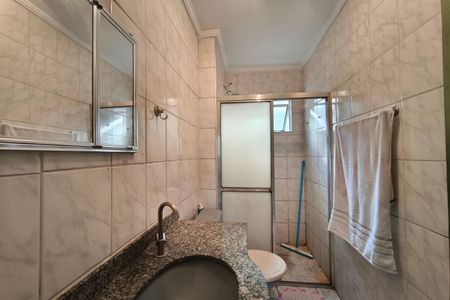 Apartamento à venda com 56m², 3 quartos e 1 vaga Apartamento à venda com 56m², 3 quartos e 1 vagaBanheiro