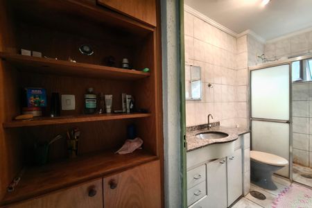 Apartamento à venda com 56m², 3 quartos e 1 vaga Apartamento à venda com 56m², 3 quartos e 1 vagaBanheiro