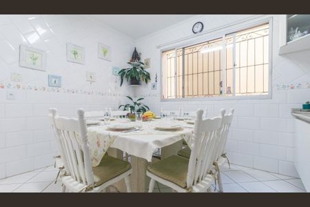 Casa à venda com 3 quartos, 222m² em Planalto Paulista, São Paulo
