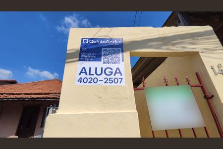 Casa para alugar com 50m², 1 quarto e 1 vaga Casa para alugar com 50m², 1 quarto e 1 vagaFachada