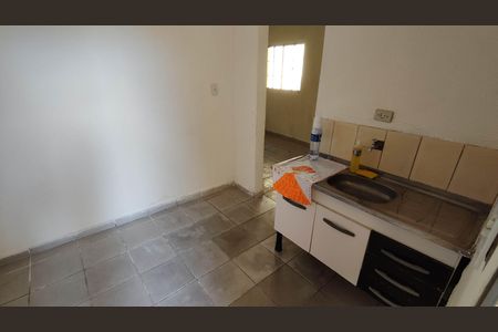 Casa para alugar com 50m², 1 quarto e 1 vaga Casa para alugar com 50m², 1 quarto e 1 vagaCozinha