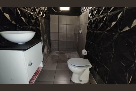 Casa para alugar com 50m², 1 quarto e 1 vaga Casa para alugar com 50m², 1 quarto e 1 vagaBanheiro