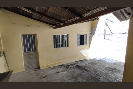 Casa para alugar com 50m², 1 quarto e 1 vaga Casa para alugar com 50m², 1 quarto e 1 vagaQuintal