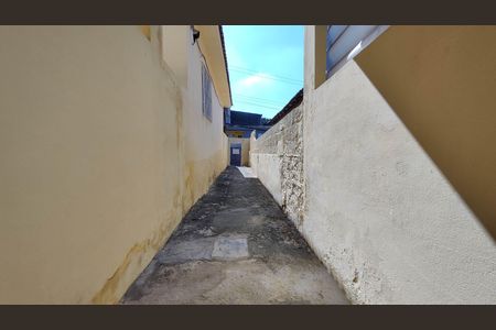 Casa para alugar com 50m², 1 quarto e 1 vaga Casa para alugar com 50m², 1 quarto e 1 vagaQuintal