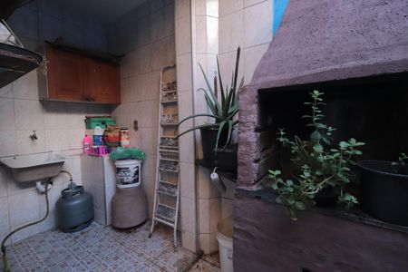 Casa para alugar com 164m², 2 quartos e 1 vagaQuintal