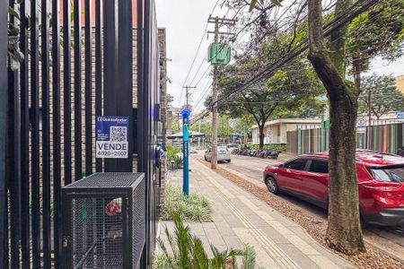 Apartamento à venda com 400m², 3 quartos e 3 vagas Apartamento à venda com 400m², 3 quartos e 3 vagasPlaca