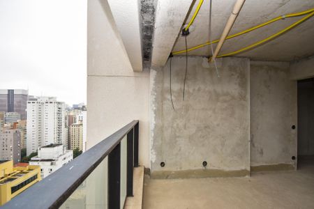 Apartamento à venda com 400m², 3 quartos e 3 vagas Apartamento à venda com 400m², 3 quartos e 3 vagasVaranda da Suíte 2