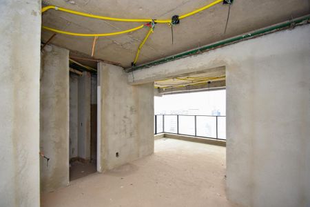 Apartamento à venda com 400m², 3 quartos e 3 vagas Apartamento à venda com 400m², 3 quartos e 3 vagasSuíte 2