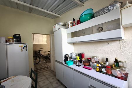 Casa à venda com 250m², 3 quartos e 6 vagas Casa à venda com 250m², 3 quartos e 6 vagasCozinha