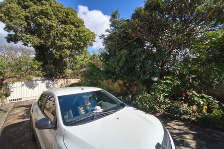 Casa à venda com 250m², 3 quartos e 6 vagas Casa à venda com 250m², 3 quartos e 6 vagasQuintal - Garagem