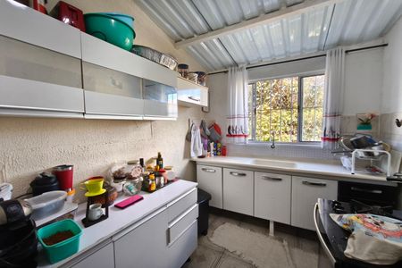 Casa à venda com 250m², 3 quartos e 6 vagas Casa à venda com 250m², 3 quartos e 6 vagasCozinha