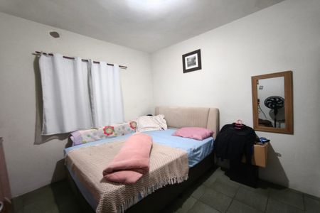 Casa à venda com 250m², 3 quartos e 6 vagas Casa à venda com 250m², 3 quartos e 6 vagasQuarto 1