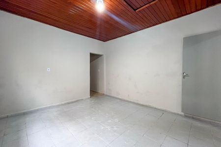 Casa para alugar com 60m², 1 quarto e 1 vaga Casa para alugar com 60m², 1 quarto e 1 vagaSala