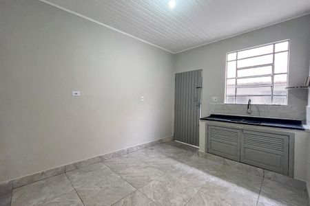 Casa para alugar com 60m², 1 quarto e 1 vaga Casa para alugar com 60m², 1 quarto e 1 vagaCozinha