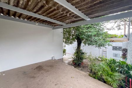 Casa para alugar com 60m², 1 quarto e 1 vaga Casa para alugar com 60m², 1 quarto e 1 vagaGaragem
