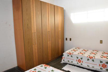 Casa à venda com 20800m², 3 quartos e 3 vagasquarto 2