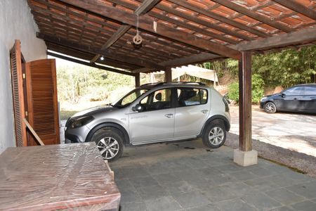 Garagem de casa à venda com 3 quartos, 20800m² em Caxambu, Jundiaí