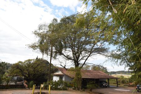 Casa à venda com 20800m², 3 quartos e 3 vagasfachada da casa e area verde
