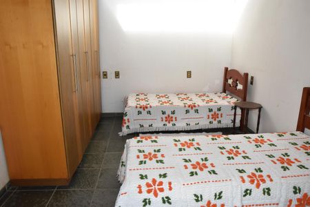 Casa à venda com 20800m², 3 quartos e 3 vagasquarto 2