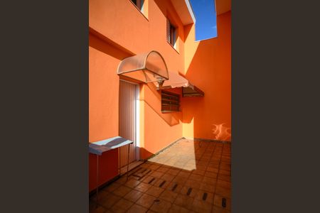 Casa para alugar com 188m², 4 quartos e 3 vagas Casa para alugar com 188m², 4 quartos e 3 vagasQuintal