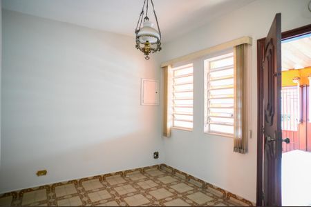 Casa para alugar com 188m², 4 quartos e 3 vagas Casa para alugar com 188m², 4 quartos e 3 vagasSala