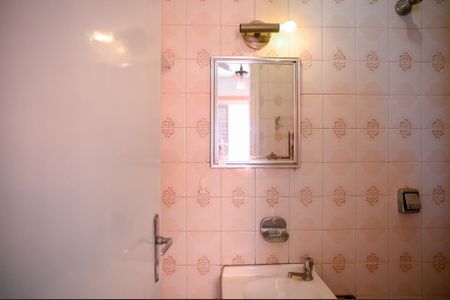 Casa para alugar com 188m², 4 quartos e 3 vagas Casa para alugar com 188m², 4 quartos e 3 vagasBanheiro da Suíte