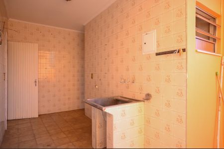 Casa para alugar com 188m², 4 quartos e 3 vagas Casa para alugar com 188m², 4 quartos e 3 vagasÁrea de Serviço