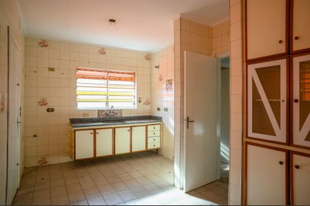 Casa para alugar com 188m², 4 quartos e 3 vagas Casa para alugar com 188m², 4 quartos e 3 vagasCozinha