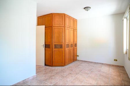 Casa para alugar com 188m², 4 quartos e 3 vagas Casa para alugar com 188m², 4 quartos e 3 vagasSuíte 2