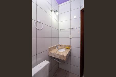 Casa para alugar com 60m², 2 quartos e sem vaga Casa para alugar com 60m², 2 quartos e sem vagaBanheiro